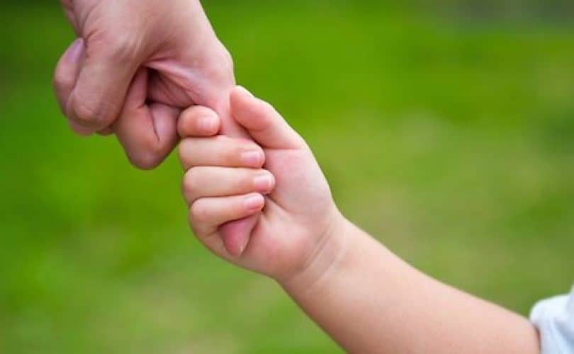 Cara Mendidik Anak dengan Cinta yang Tulus